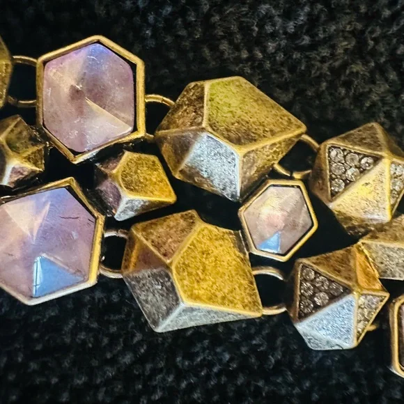 Chloe + Isabel Modern Purple and Brushed Gold-Tone Geometric Bracelet - Picture 3 of 9